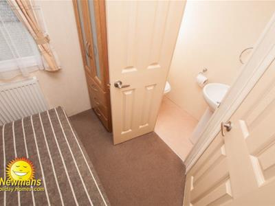 INTERNAL PHOTOGRAPH